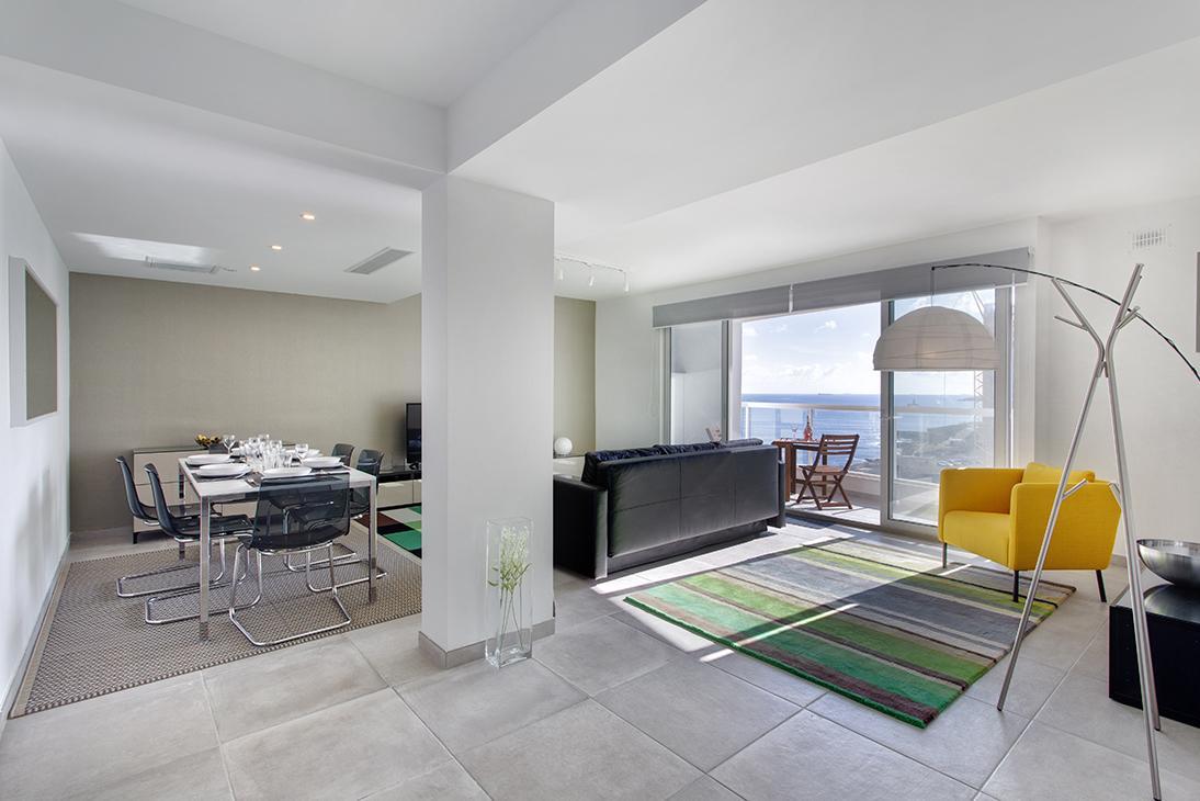Marvellous Seafront Apartment Слима Экстерьер фото